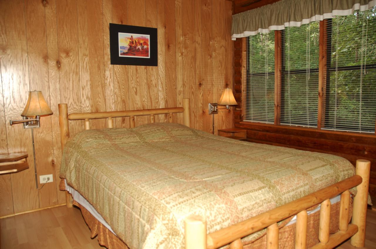 Carolina Landing Camping Resort Deluxe Cabin 4 Fair Play Exterior foto